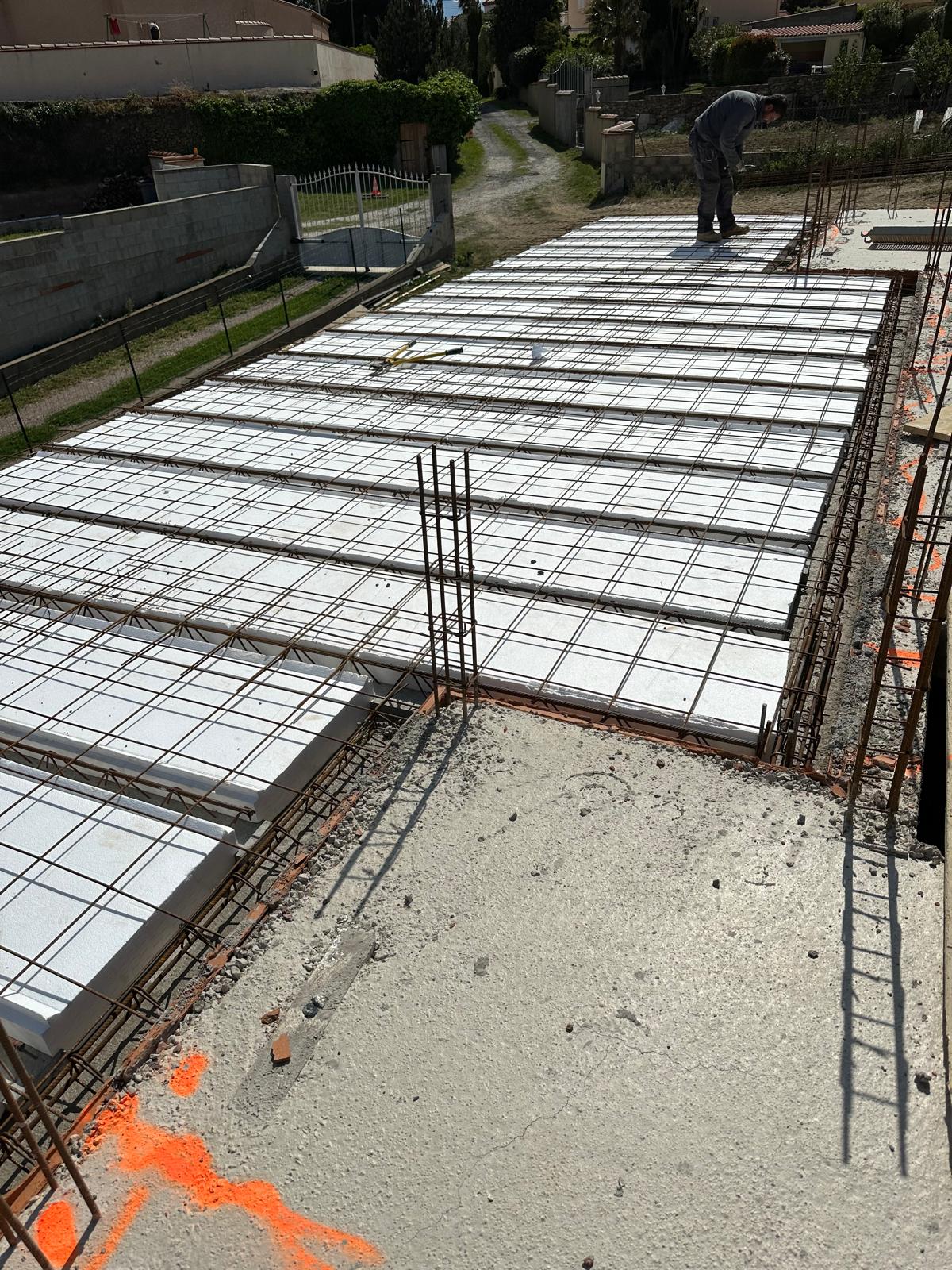Ferraillage d'un plancher avant coulage du béton